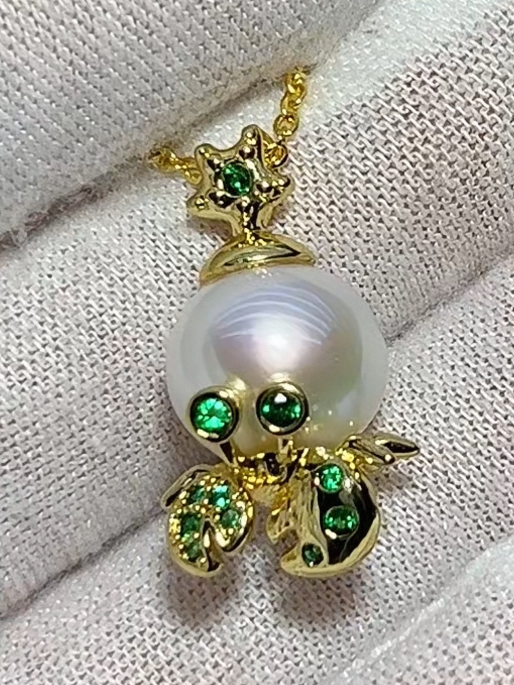 Handcrafted Genuine Pearl Crab Pendant 11.5 mm with Pink Aurora Necklace